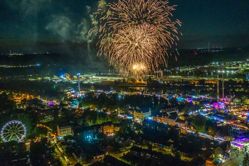 1_PM Cranger Kirmes_Die ersten drei Tage_Feuerwerk_Foto Markus Reddig